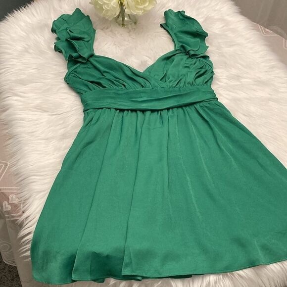 Lulus Green Sweetheart Neck Flutter Sleeve Mini Dress Size M - Picture 9 of 11